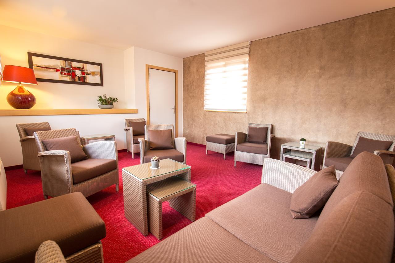Au Soleil Hotell Wettolsheim Exteriör bild